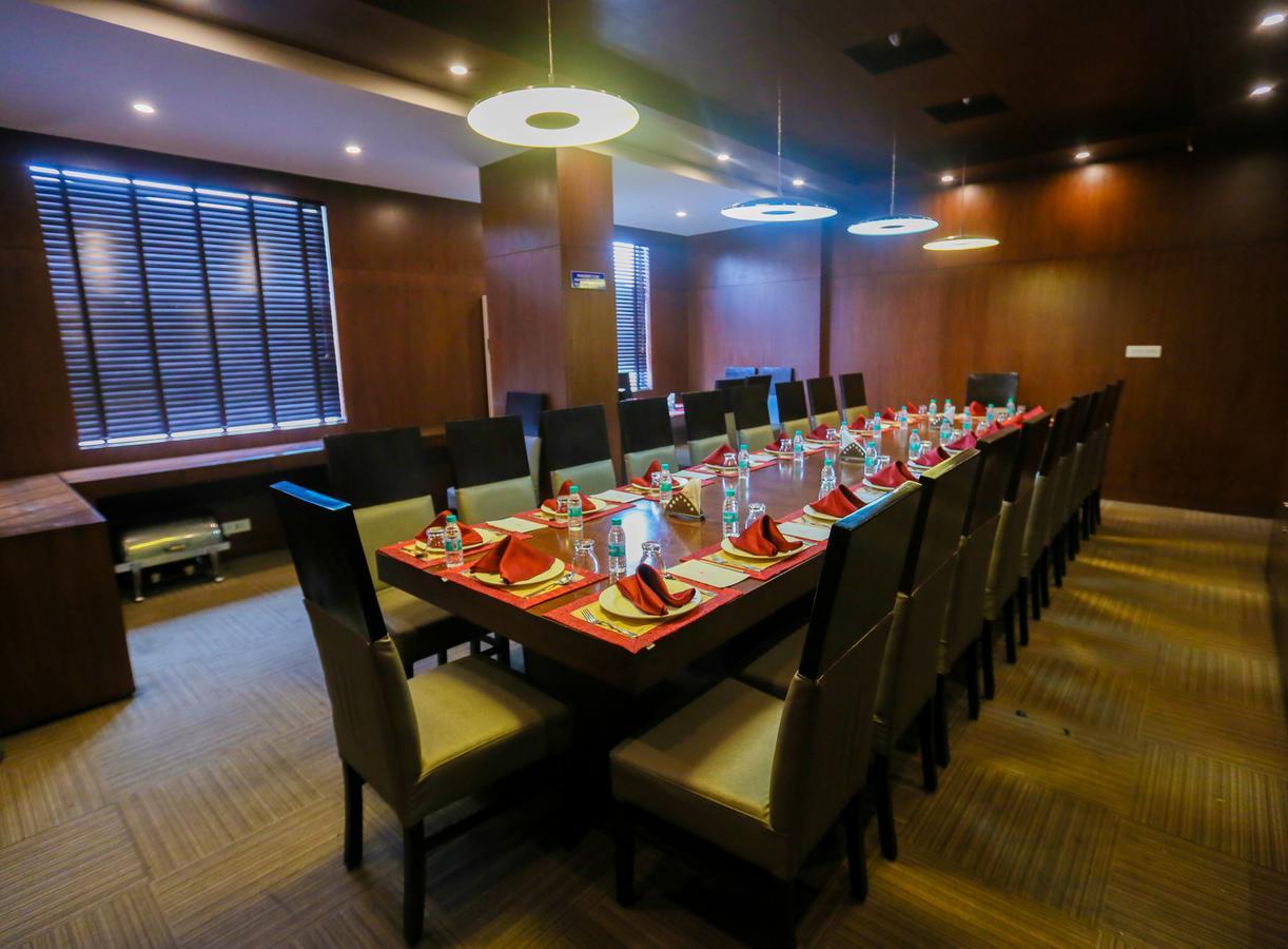 Cs Boutique Hotel Faridabad Exterior photo